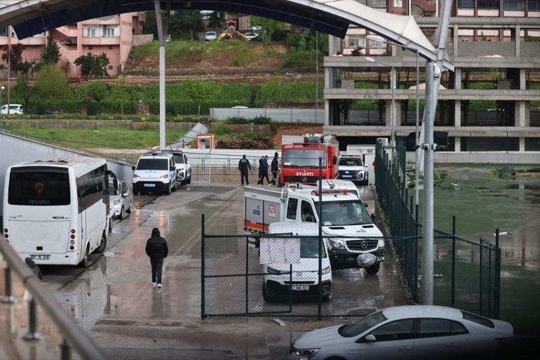Dikkat Meteoroloji saat verip uyardı: 44 il için sarı kodlu alarm verildi | Kuvvetli sağanak ve fırtına etkili olacak