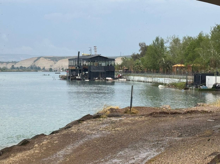Şanlıurfada sağanak ve dolu: 12 yaralı