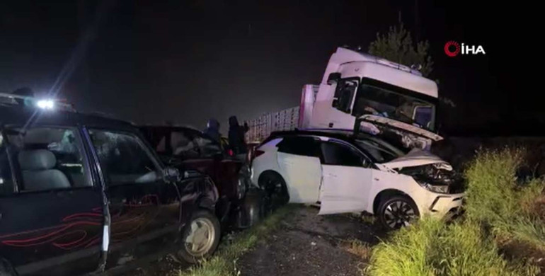 Son dakika... Malatya ve Uşakta trafik kazaları... Çok sayıda ölü ve yaralı var