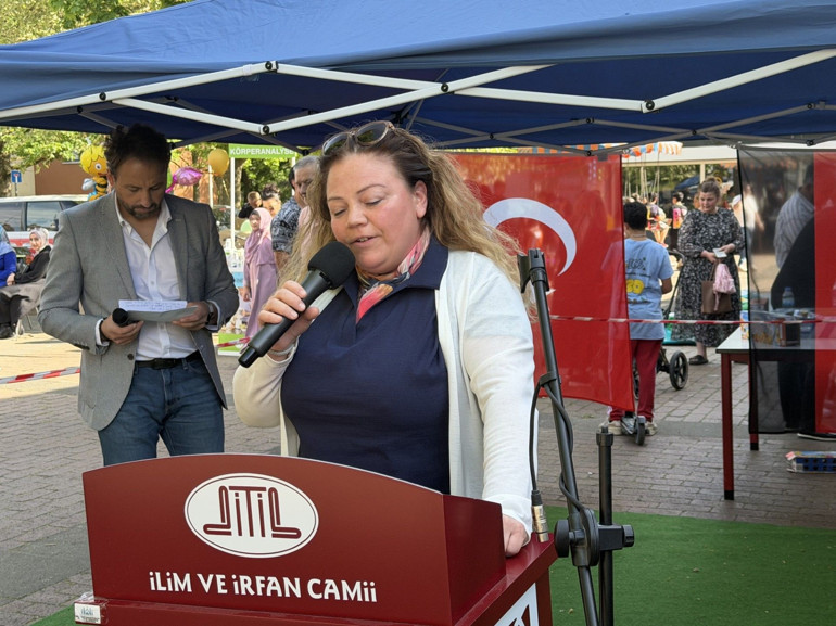 Hannover’da İlim İrfan Camii’nin 10uncu yılında görkemli kutlama