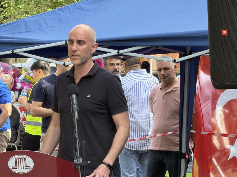 Hannover’da İlim İrfan Camii’nin 10uncu yılında görkemli kutlama