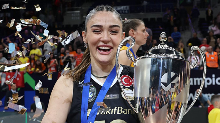 VakıfBank kaptanı Zehra Güneş: Bu kupanın yeri çok farklı olacak