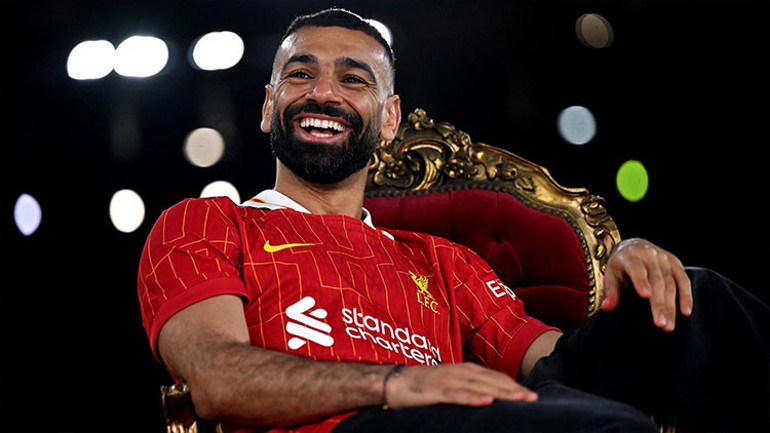 Fenerbahçeye dünya yıldızları Leao ve Salah görüşme odasına