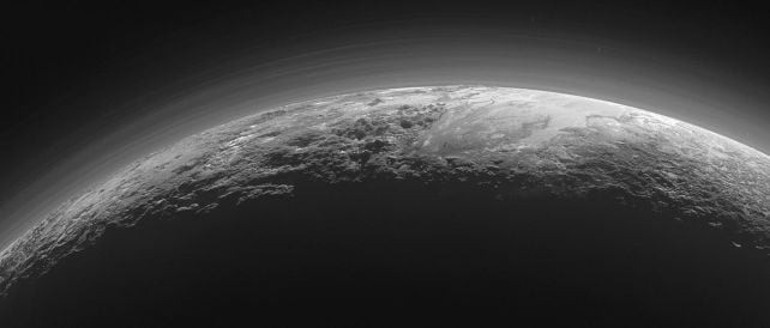 Neptün’ün ötesinde ‘imkânsız’ atmosfer bulundu