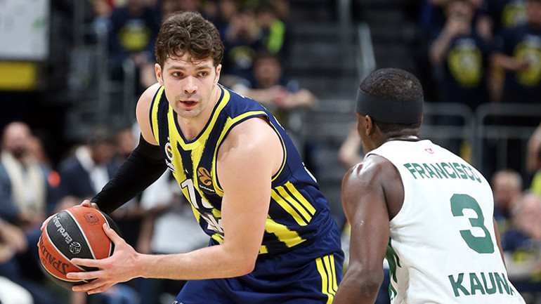 Fenerbahçe, 8. kez Final Four için parkede
