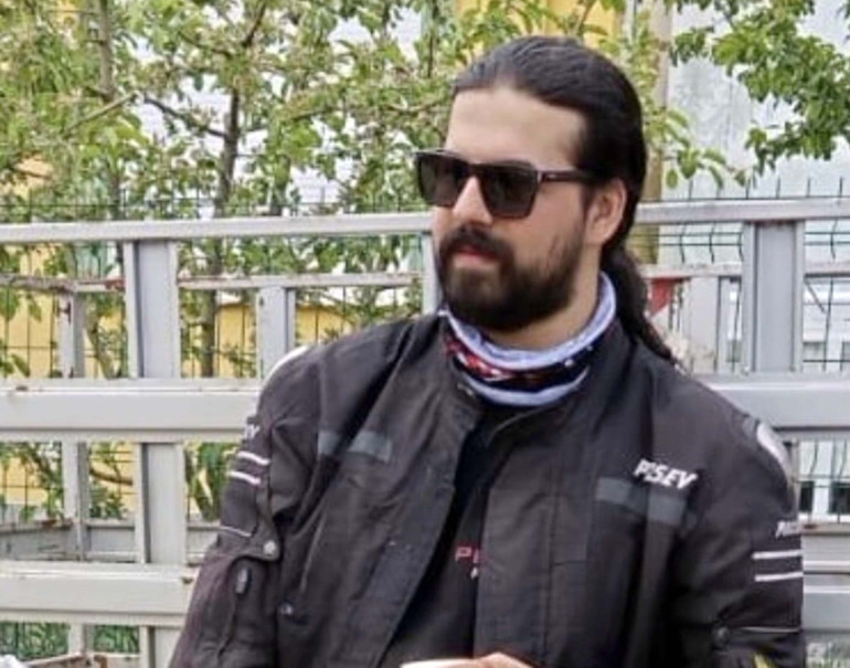 Motosikletli Hakan Yenisolak kazada hayatını kaybetti
