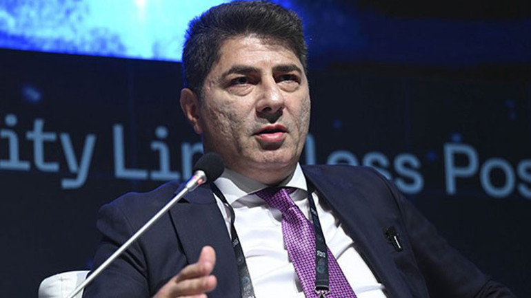 Hakan Safi 4 marka yabancı teknik direktör ile görüşüyor Listede 1 Türk