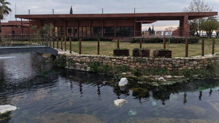 Pamukkale’nin yanında antik kente yeni düzen Hierapolıs’te karşılama merkezleri tamamlandı