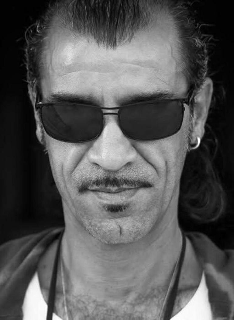 Müzisyen Hüseyin Cebeci evinde ölü bulundu