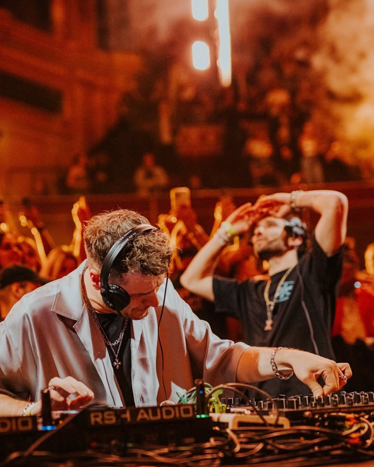 Kore tutkunlarına festival, seyahat meraklılarına sergi
