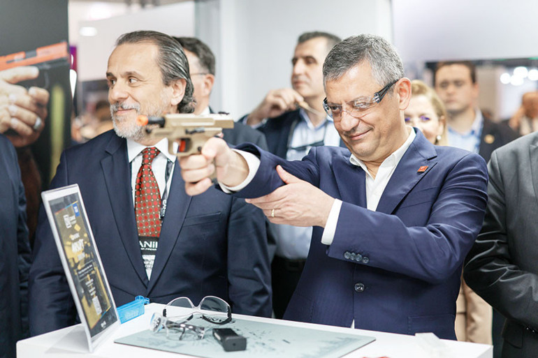 Özgür Özel SAHA 2026’da
