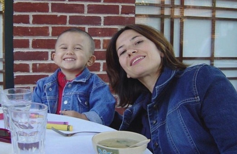 %100&MORE İlham Veren Sohbetler Seda Diker: “Mükemmel anne” baskısı kadınları tüketiyor