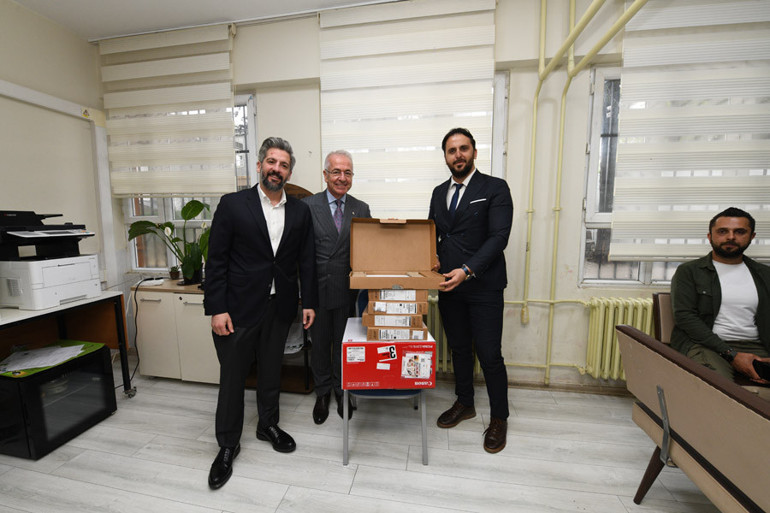 Hatay’daki okullara dijital destek