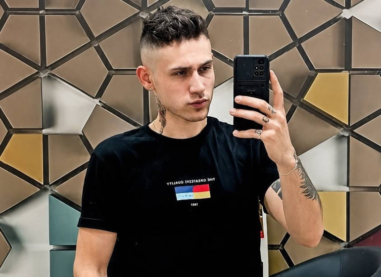  Hüseyinin Apple hesabındaki talimat dikkat çekti | Afrikalı ve su ürünleri okuyan birine verin