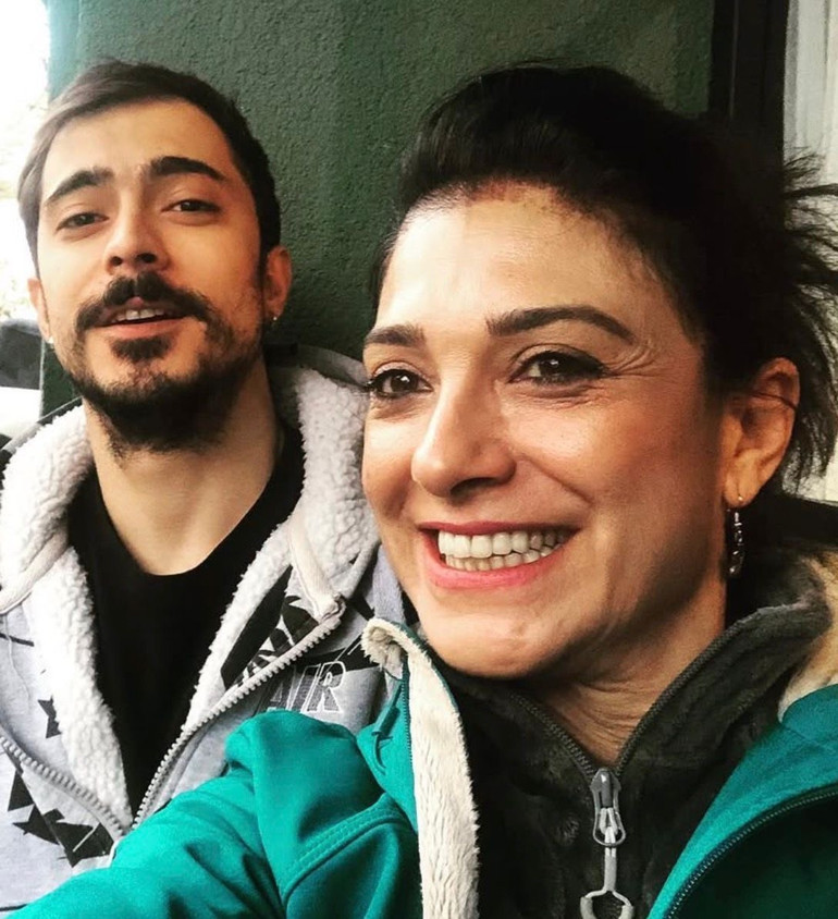 Anne sevgisi ekranlardan taştı