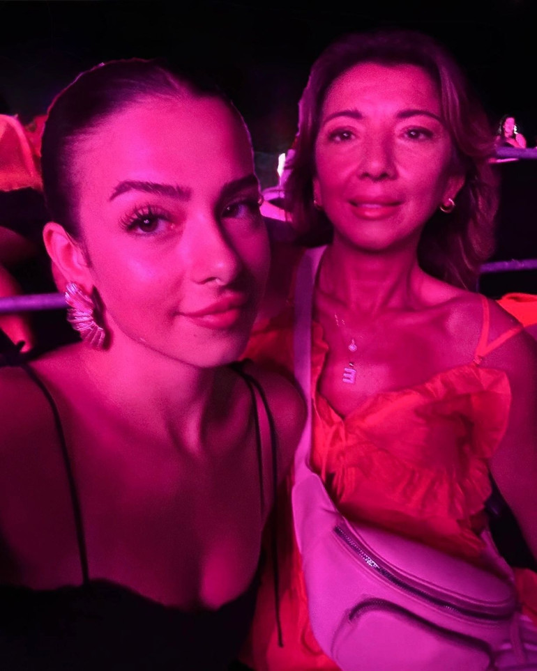 Anne sevgisi ekranlardan taştı