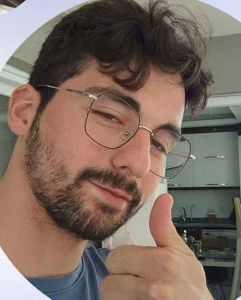 Havuzda boğulma tehlikesi geçiren genç kurtarılamadı