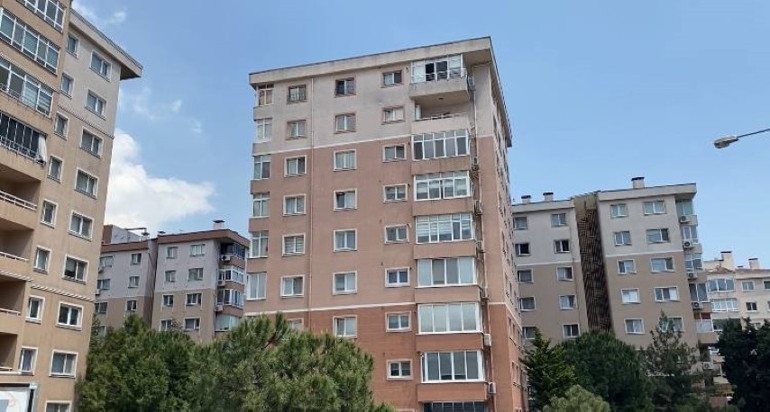 Filizi 10 bıçak darbesiyle ağır yaraladı