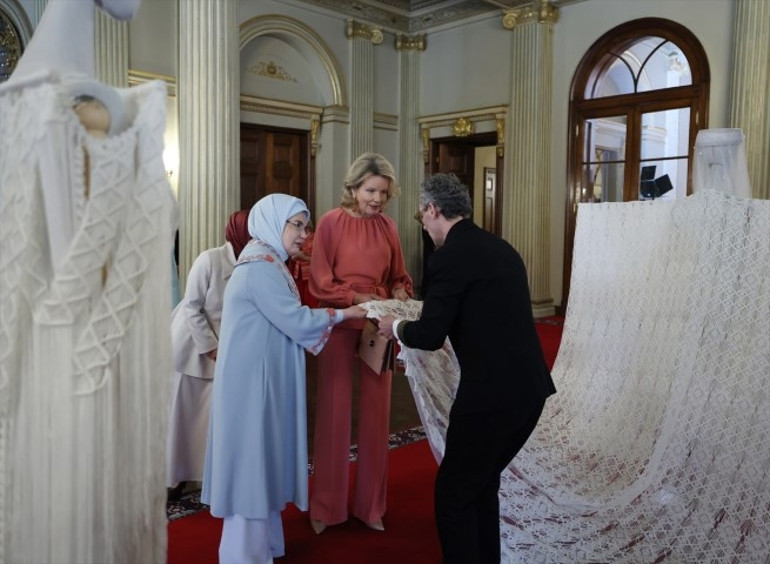 Emine Erdoğan, Kraliçe Mathilde ile bir araya geldi