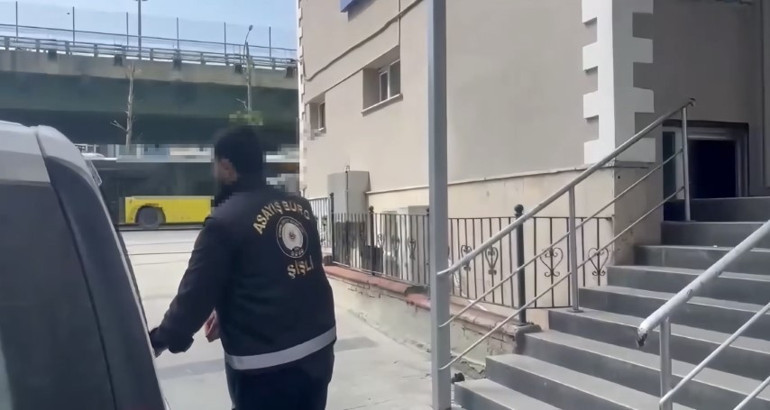 Konuşmak için geldi, genç kadına kurşun yağdırdı