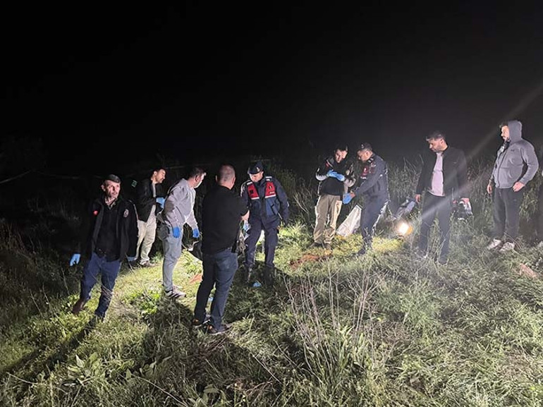 Uşakta tarlada cansız beden bulundu