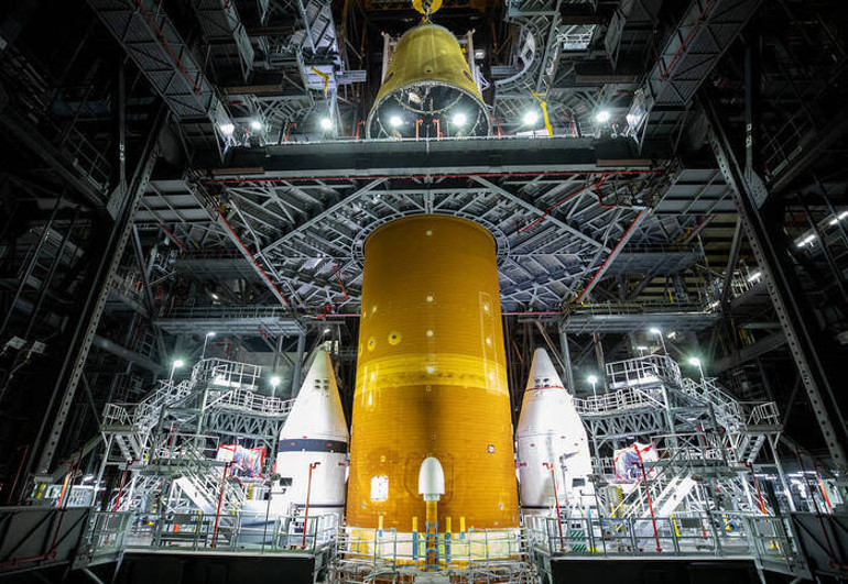 NASA Artemis III görevi için roketi hazırlamaya başladı
