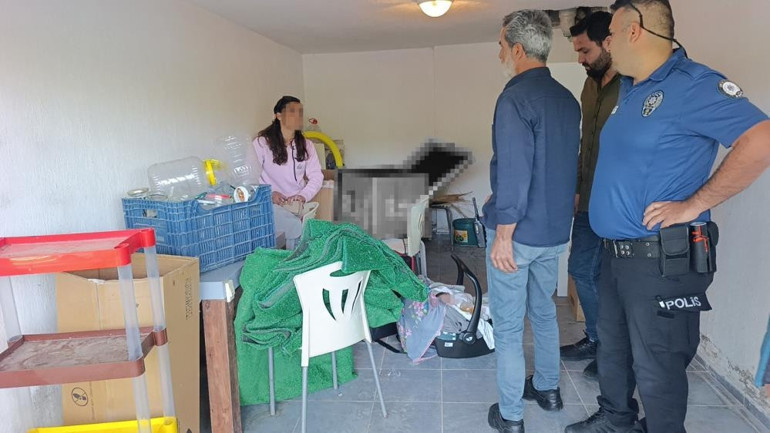  Garaj kapısı açılınca gerçek bambaşka çıktı