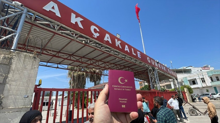  Pasaportlu giriş-çıkışlar başladı