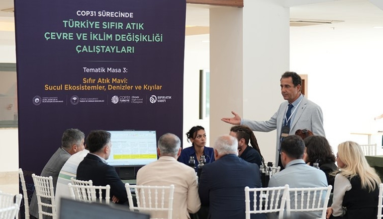 Mersin’de Akdeniz ve şehrin çevre ve iklim geleceği masaya yatırıldı