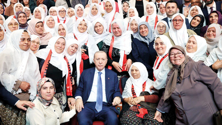 Türkiye merkezli düşünen herkese kapımız açık