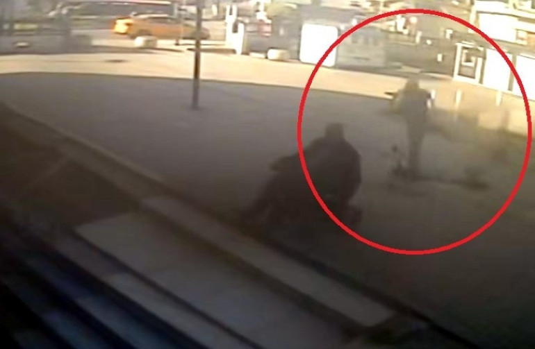 Skuterdan düşen belediye personeli hayatını kaybetti