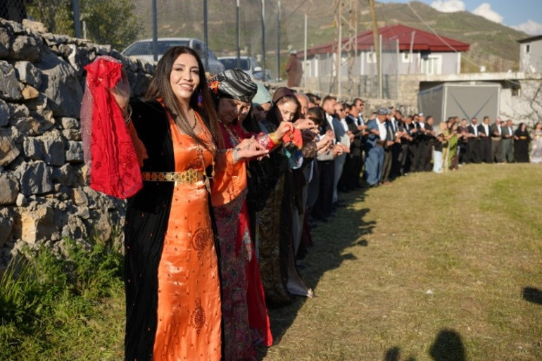 Onlar bizim başımızın tacı