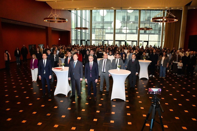 Berlin’de öğrenciler buluşması