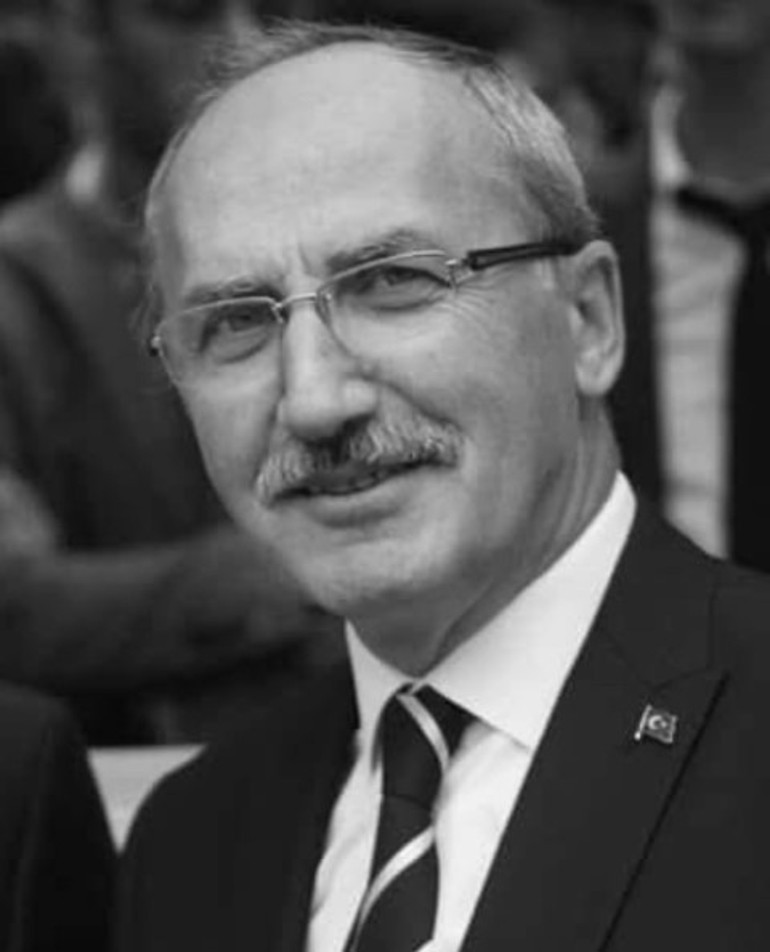 Öğrenciler de öğretmenler de gözyaşlarına boğuldu