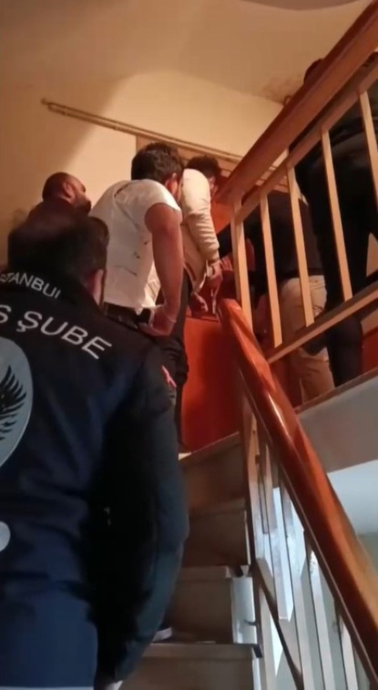 Haraç için iş yerini kundaklayacaktı, kendini yakıp can havliyle kaçtı