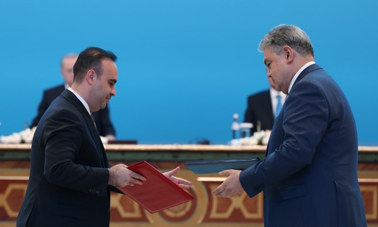  Önümüzdeki dönemi inşallah Türk Dünyası Yüzyılı yapacağız
