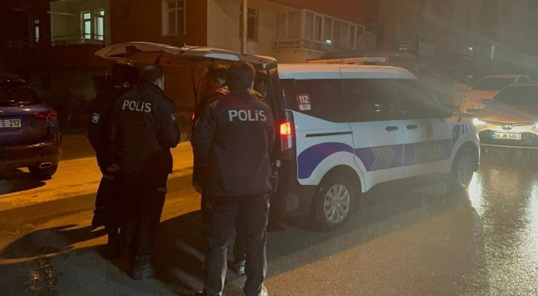 Operasyon sonrası ilginç anlar: Elinde kelepçe ile kaçtı