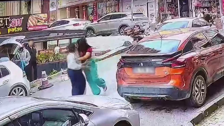 Sosyal medya fenomeni trafikte tartıştığı kişiye kafa attı: 180 bin TL para cezası uygulandı