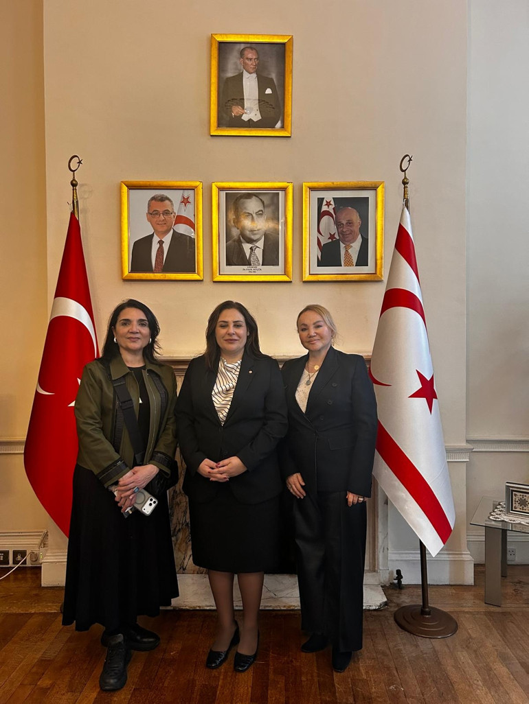 Londra’da sanat ve edebiyatın buluştuğu etkinlikte Kıbrıs Türk kültürü tanıtıldı