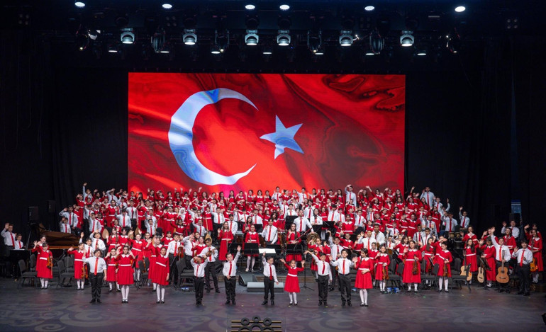Türkiye Yüzyılının ilk orkestrası yeniden sahnede