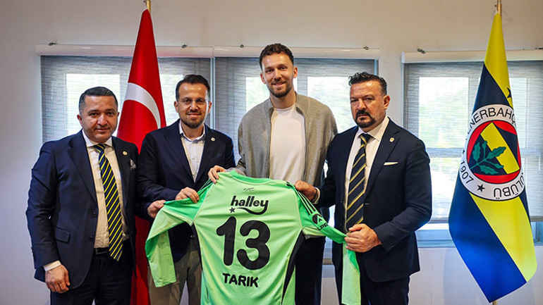 Fenerbahçe Tarık Çetin’in sözleşmesini uzattı
