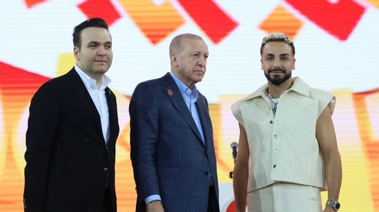 Bir milletin lokomotifi gençlerdir
