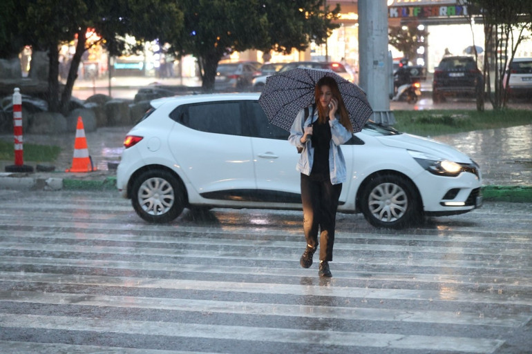 Yeni haftada hava nasıl olacak Meteorolojiden bölge bölge yağış uyarısı