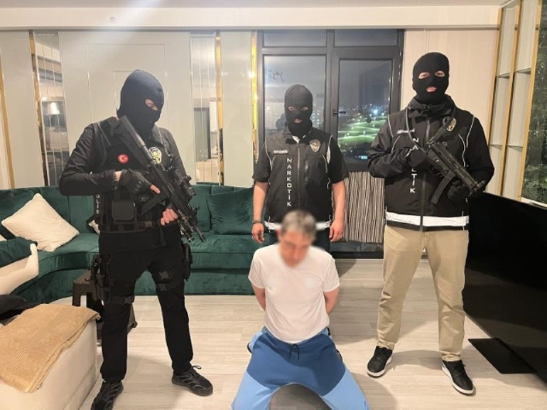 Hollanda tarafından aranıyordu MİT ve polisin operasyonuyla Pendikte yakalandı