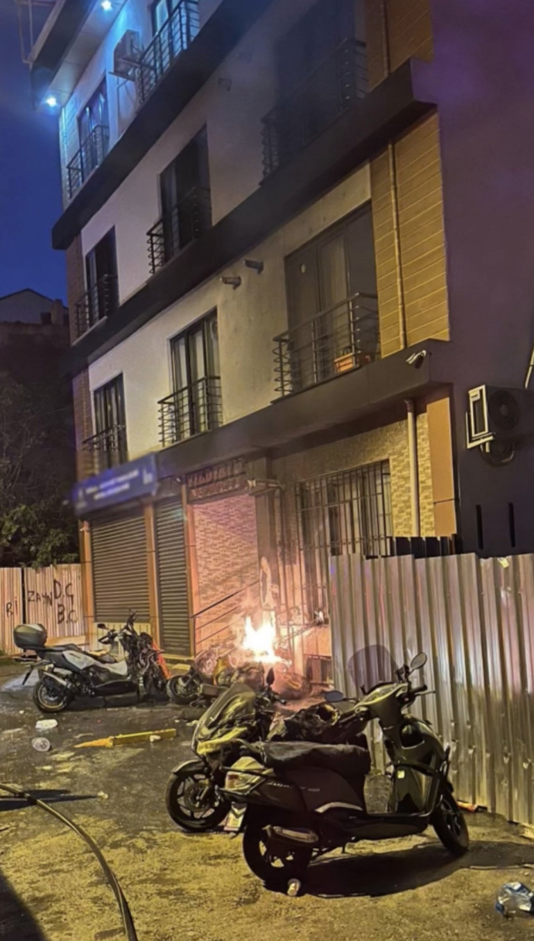 Beyoğlu’nda tartıştığı kişinin motosikletini kundakladı Gereksiz yere gaza bastı tartıştık