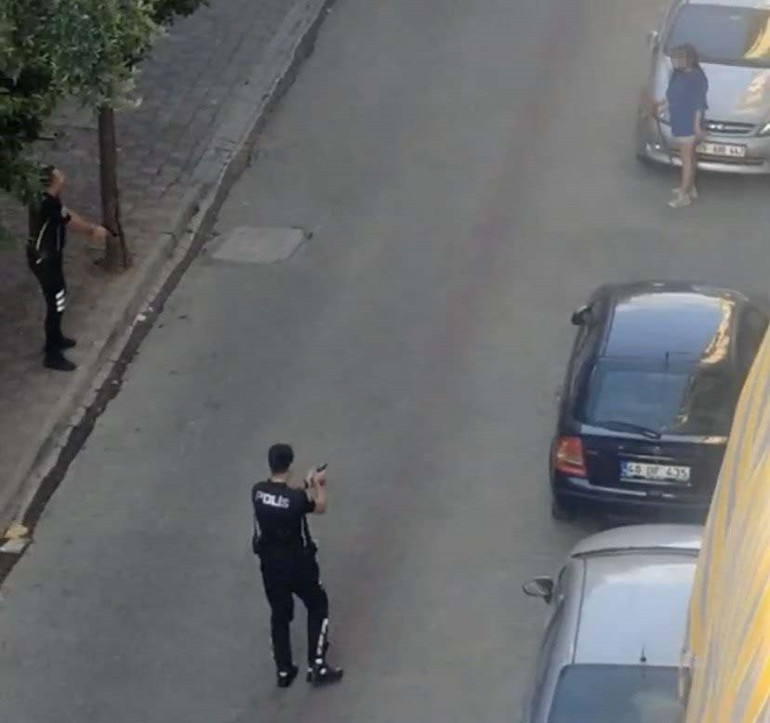 Samuray kılıcıyla sokakta dehşet saçtı… Genç kız etkisiz hale getirdi
