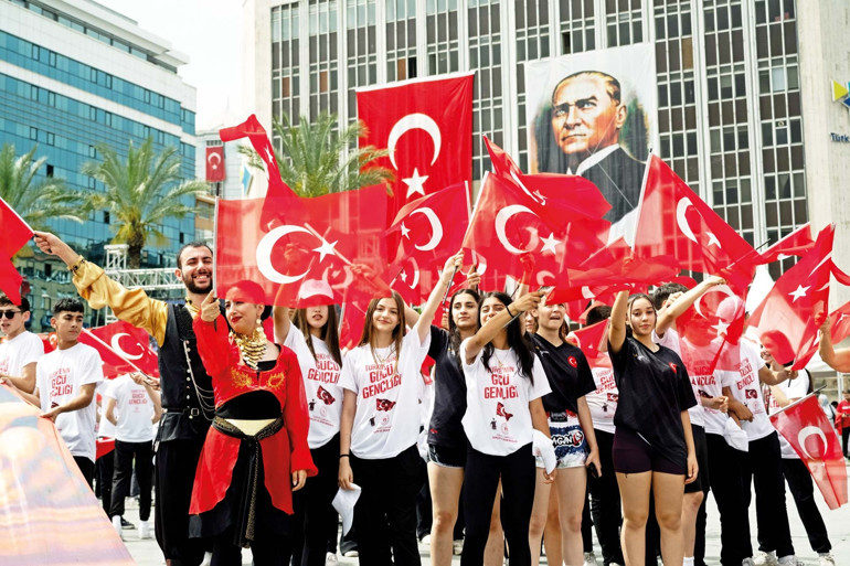 19 Mayıs Atatürk’ü Anma Gençlik ve Spor Bayramı kutlu olsun... Kurtuluşun ilk adımı 107 yıl önce bugün atıldı