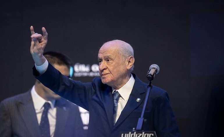 ‘Gençlerimiz yüz akımız’ MHP lideri Bahçeli: 19 Mayıs’ta esaret zinciri parçalandı