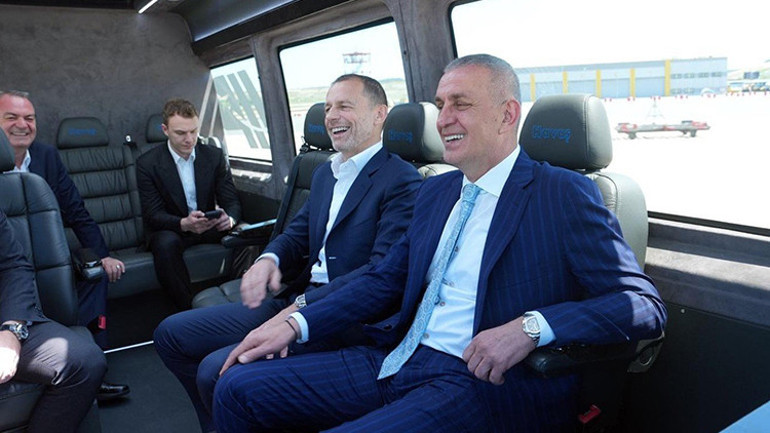 UEFA Başkanı Aleksander Ceferin, Avrupa Ligi finali için İstanbula geldi