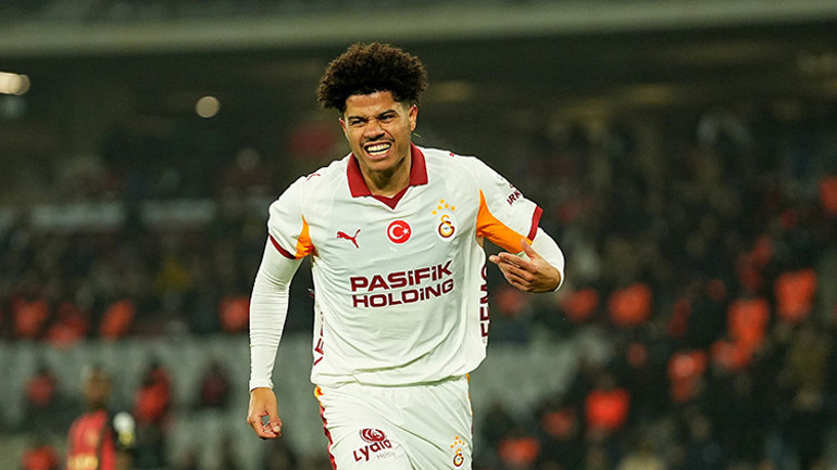 Galatasarayda ilk ayrılık çok yakın Transferde büyük gelir yolda